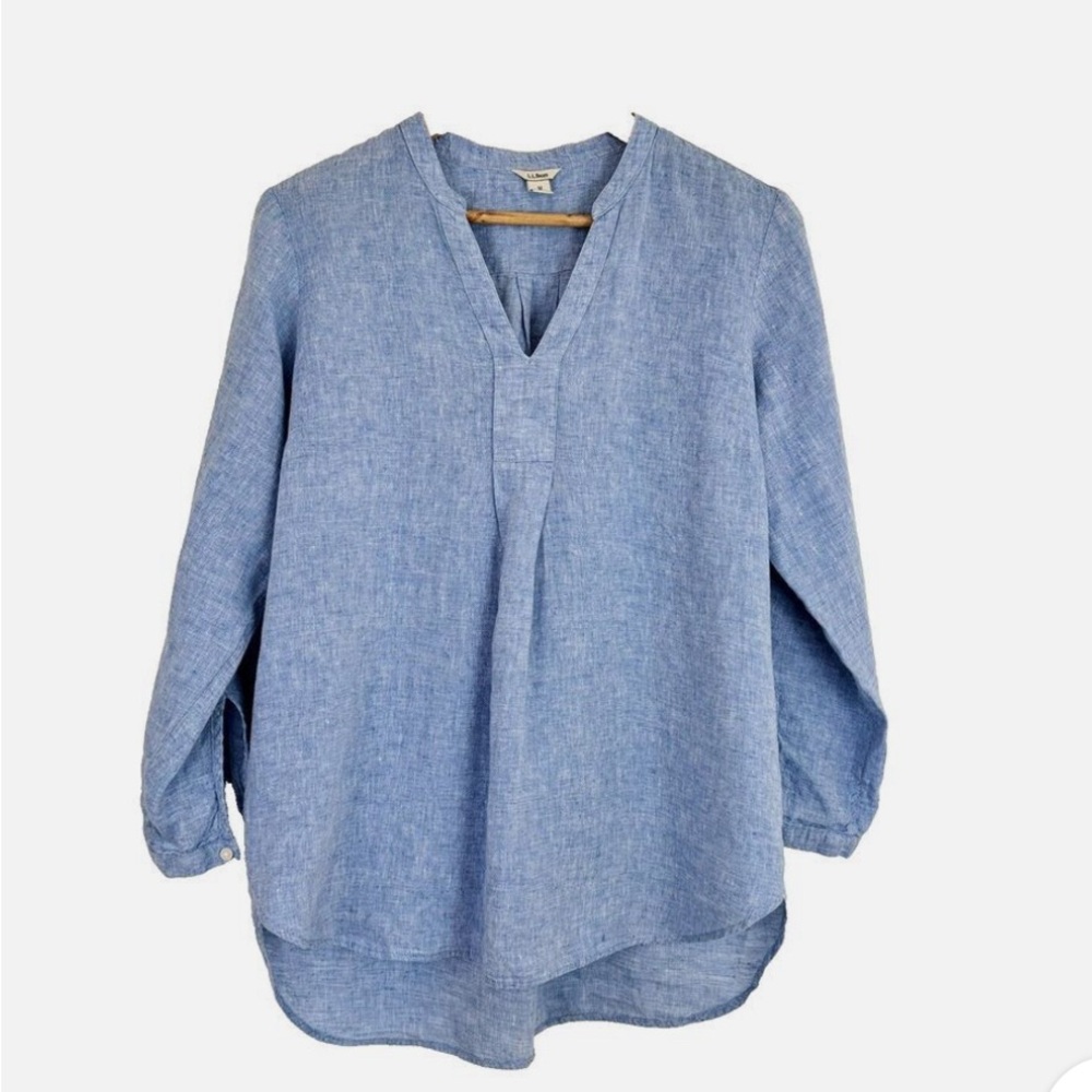 LLBean Woman’s Large Linen Blue V-Neck Top